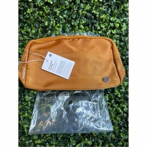 Lululemon Athletica Gold woman’s Belt Bag